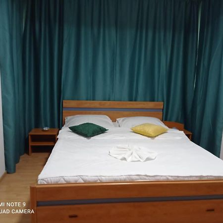 Apartament Lulu Mamaia Nord, 3 Minute De Plaja Năvodari Zewnętrze zdjęcie